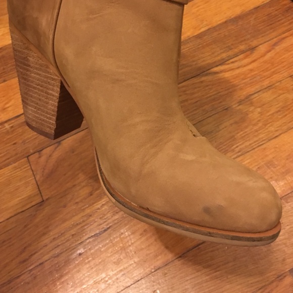 Vince Camuto Hadley Bootie - Picture 3 of 4